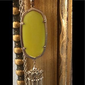 Kendra Scott necklace